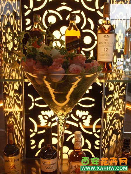 酒吧鲜花